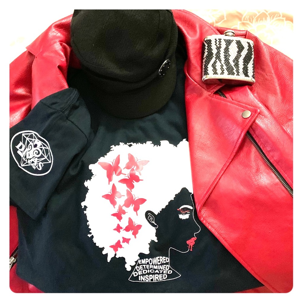 Divas R Diamonds Collection Logo brand T-shirt